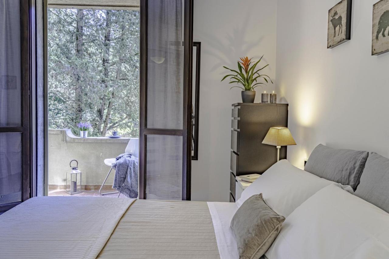 Cozy Roman Apartment With Parking Флоренция Экстерьер фото