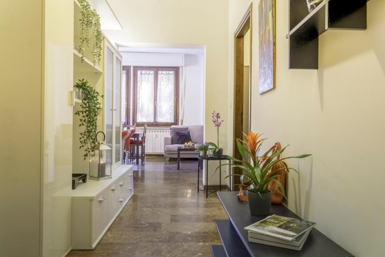 Cozy Roman Apartment With Parking Флоренция Экстерьер фото