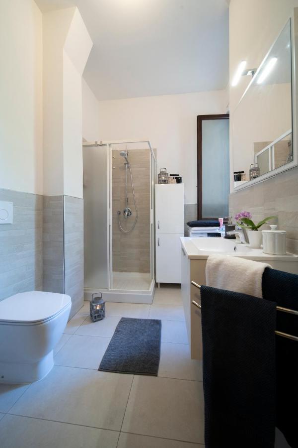 Cozy Roman Apartment With Parking Флоренция Экстерьер фото
